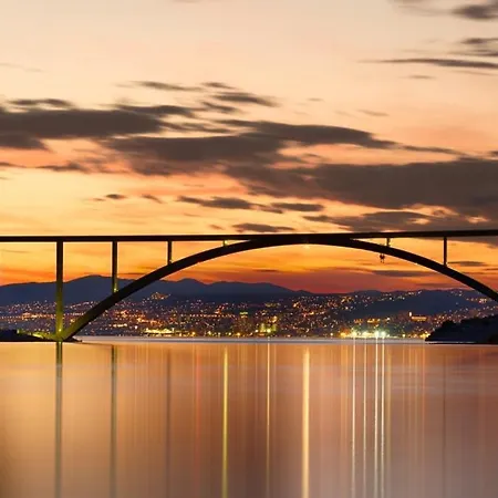 Apartment In With Sea View, Terrace, Air Conditioning, Wifi 4534-4 Punat