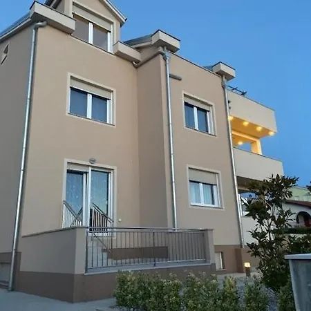 Apartment In With Sea View, Terrace, Air Conditioning, Wifi 4534-4